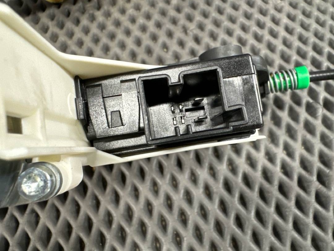 Стеклоподъемник, 2440 рублей, Красноярск