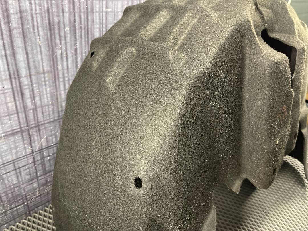 Подкрылок, 2030 рублей, Красноярск