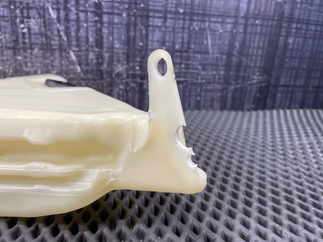 Бачок омывателя, 1670 рублей, Красноярск