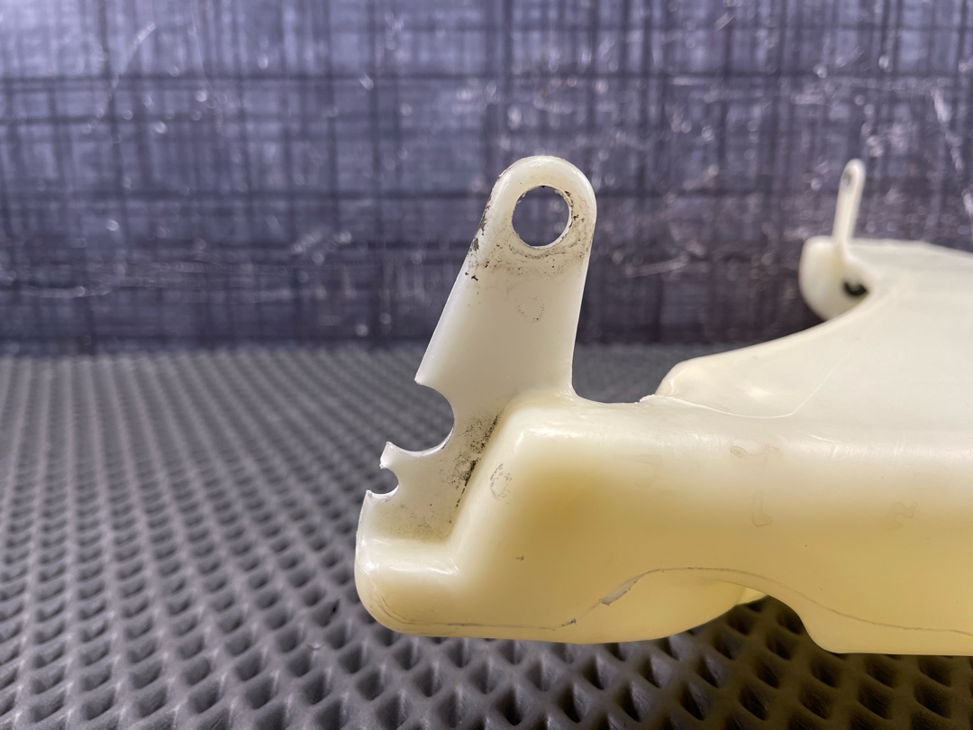 Бачок омывателя, 1670 рублей, Красноярск