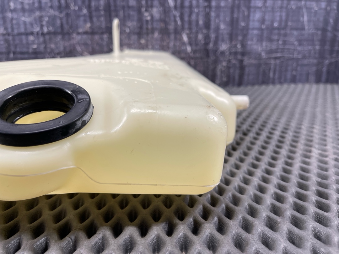 Бачок омывателя, 1670 рублей, Красноярск