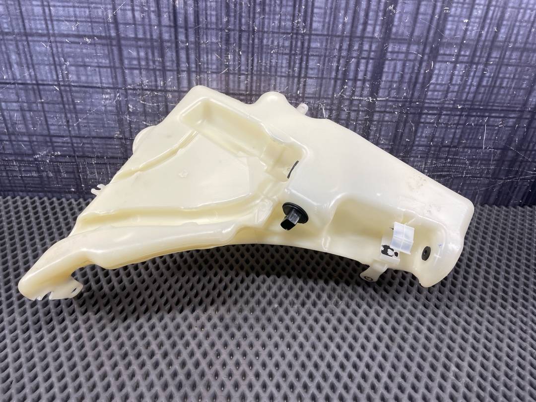 Бачок омывателя, 1670 рублей, Красноярск