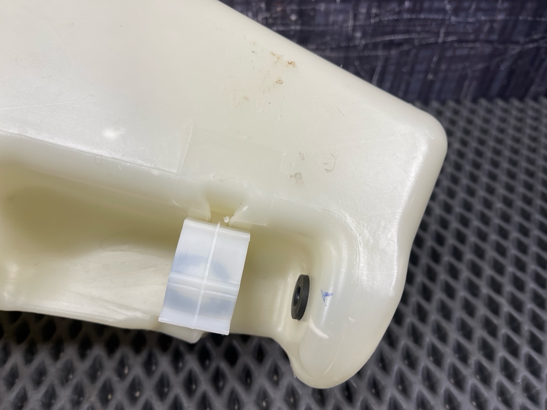 Бачок омывателя, 1670 рублей, Красноярск