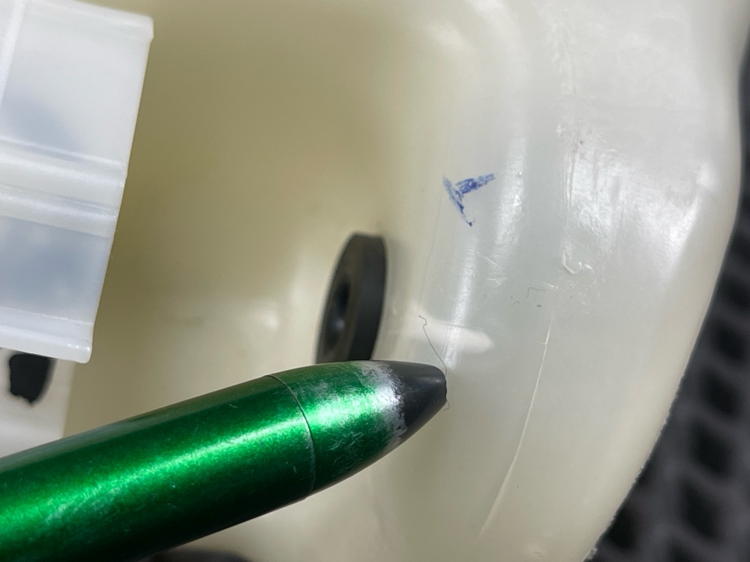 Бачок омывателя, 1670 рублей, Красноярск