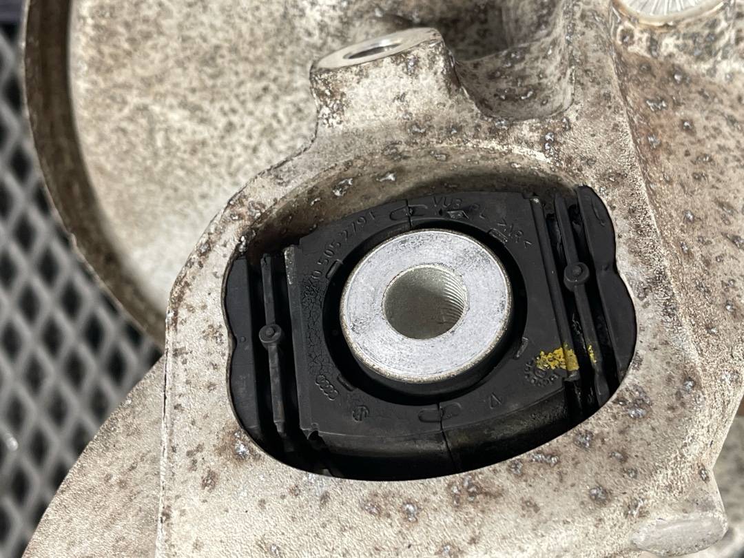 Поворотный кулак, 2570 рублей, Красноярск