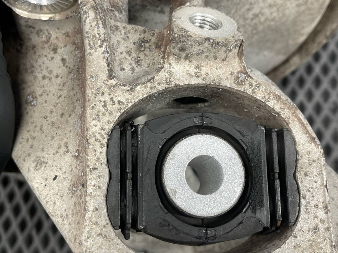 Поворотный кулак, 2570 рублей, Красноярск