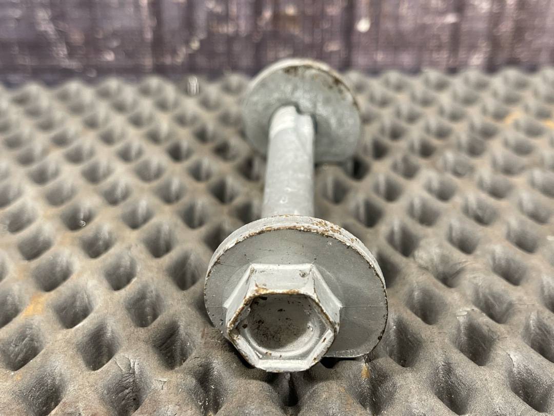 Болт развальный, 730 рублей, Красноярск