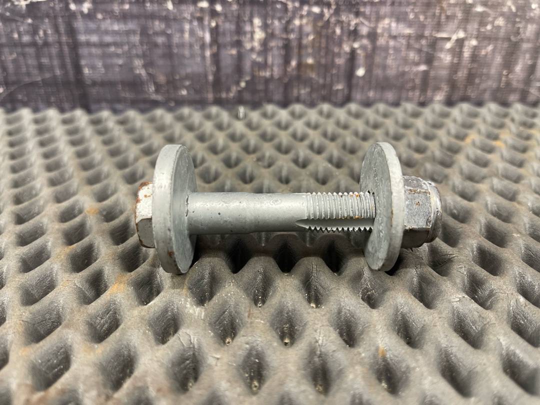 Болт развальный, 730 рублей, Красноярск