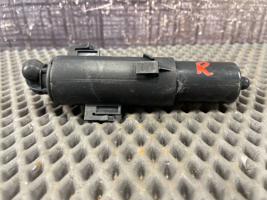 Форсунка омывателя фар, 2260 рублей, Красноярск