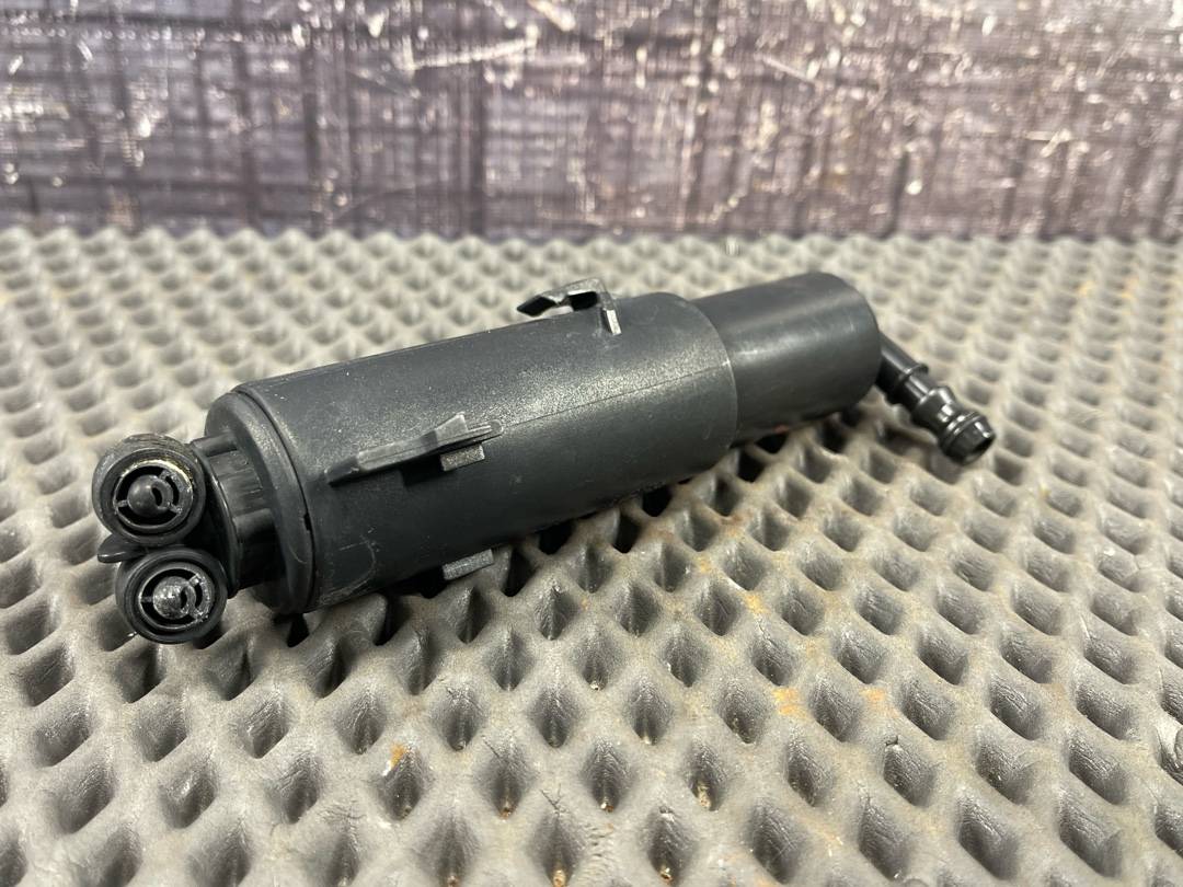 Форсунка омывателя фар, 2260 рублей, Красноярск