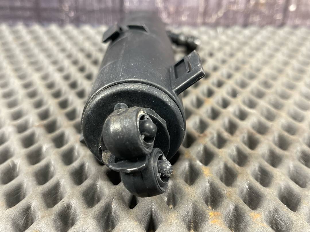 Форсунка омывателя фар, 2260 рублей, Красноярск