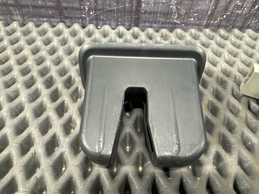 Замок багажника, 2870 рублей, Красноярск