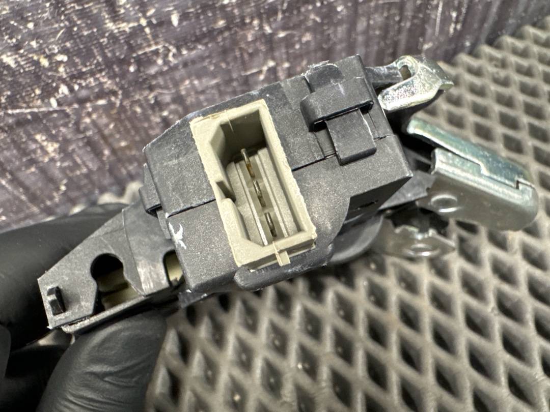 Замок багажника, 2870 рублей, Красноярск