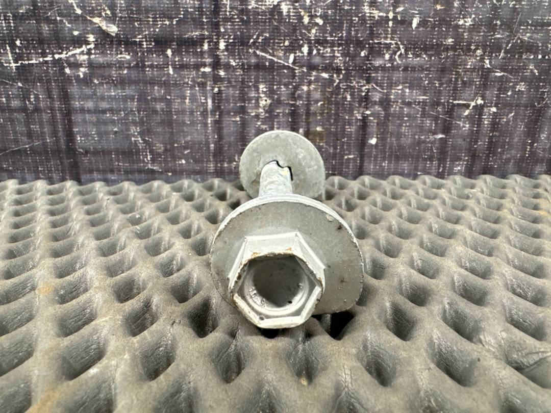 Болт развальный, 730 рублей, Красноярск