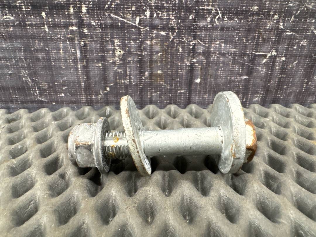 Болт развальный, 730 рублей, Красноярск