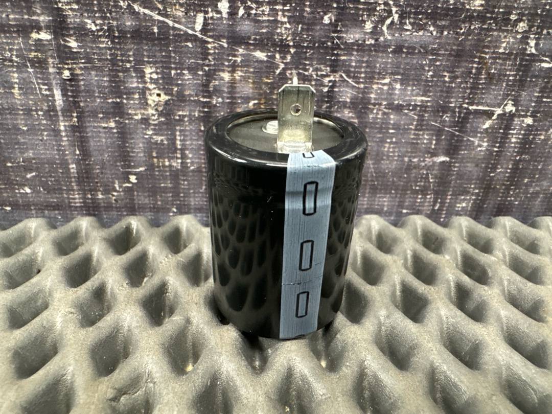 Конденсатор, 410 рублей, Красноярск