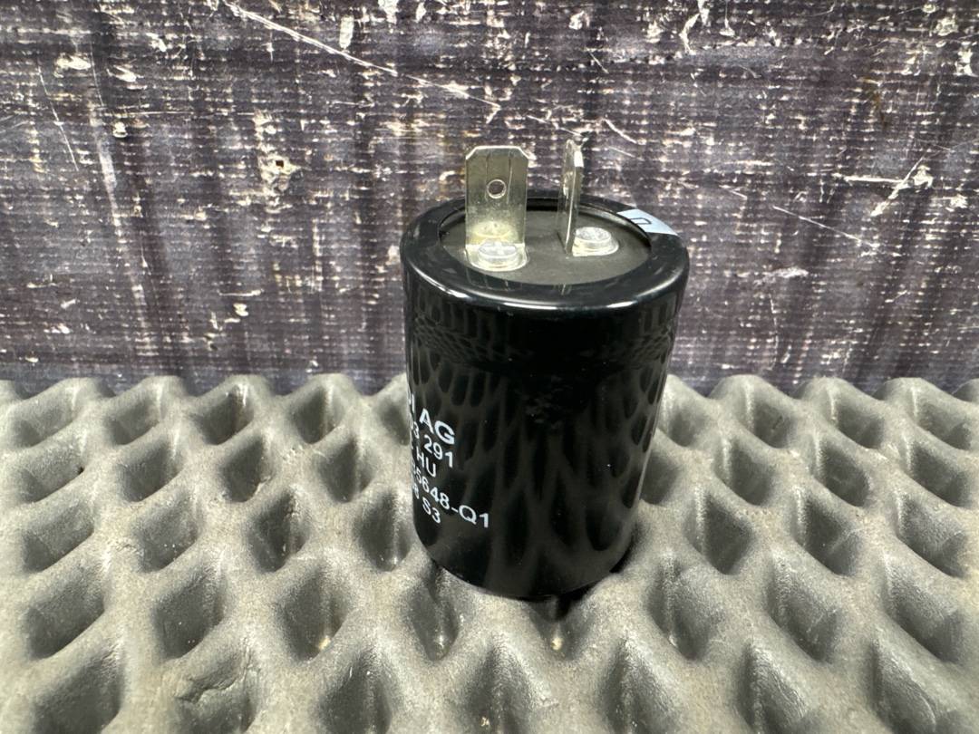 Конденсатор, 410 рублей, Красноярск