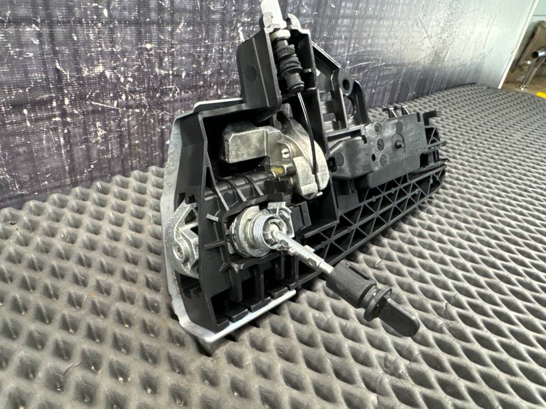 Ручка двери внешняя, 1930 рублей, Красноярск