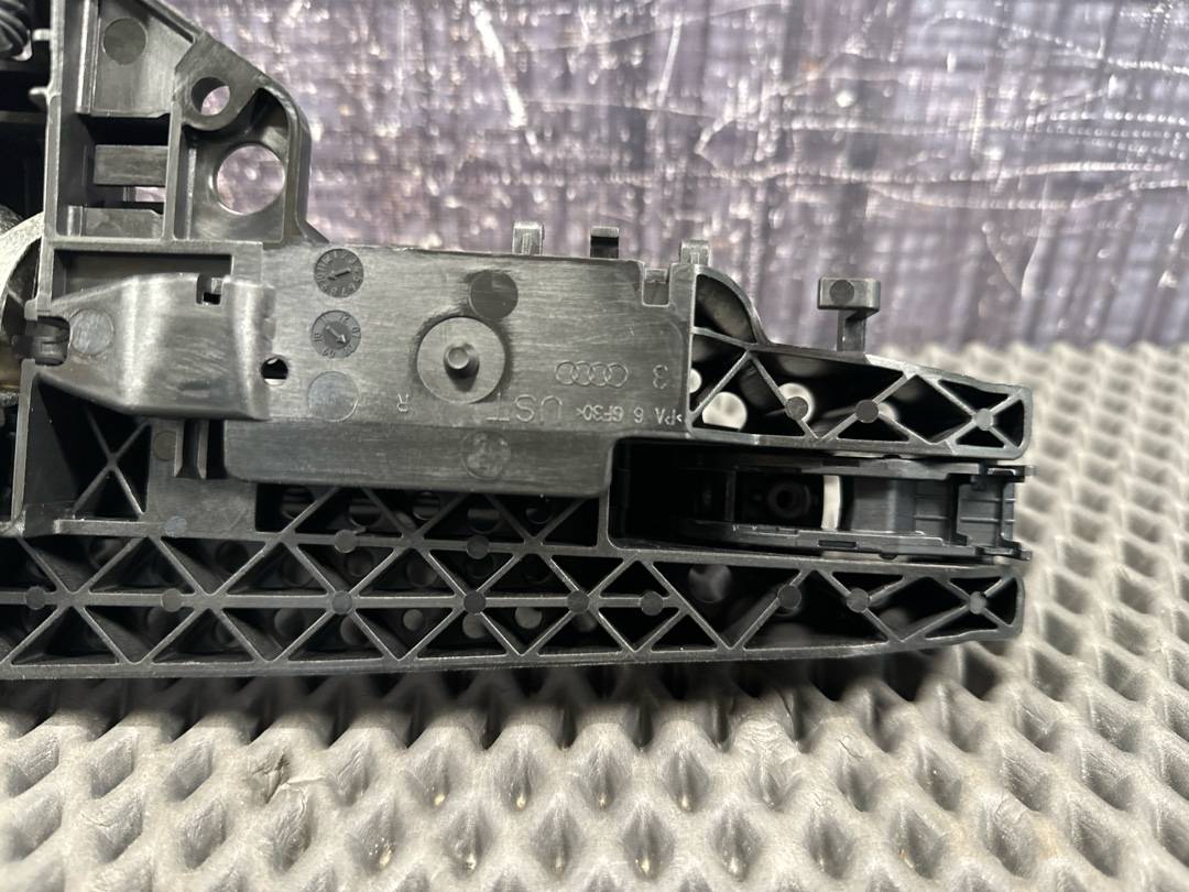 Ручка двери внешняя, 1930 рублей, Красноярск