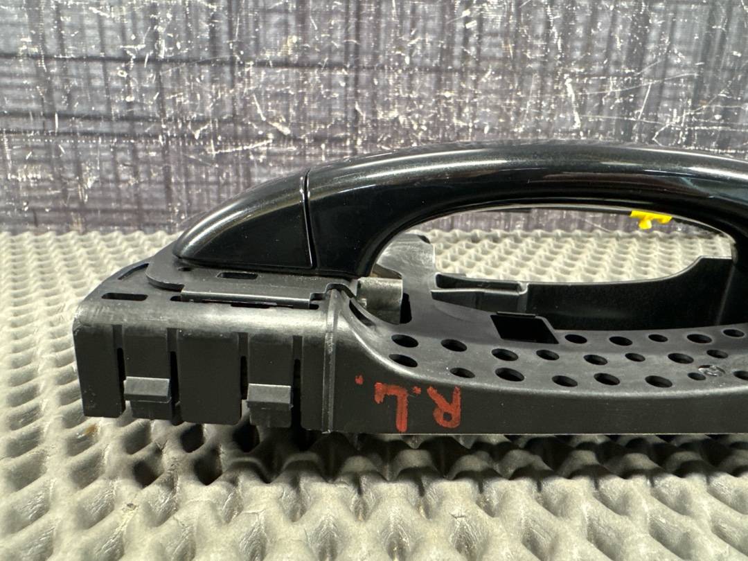 Ручка двери внешняя, 1930 рублей, Красноярск