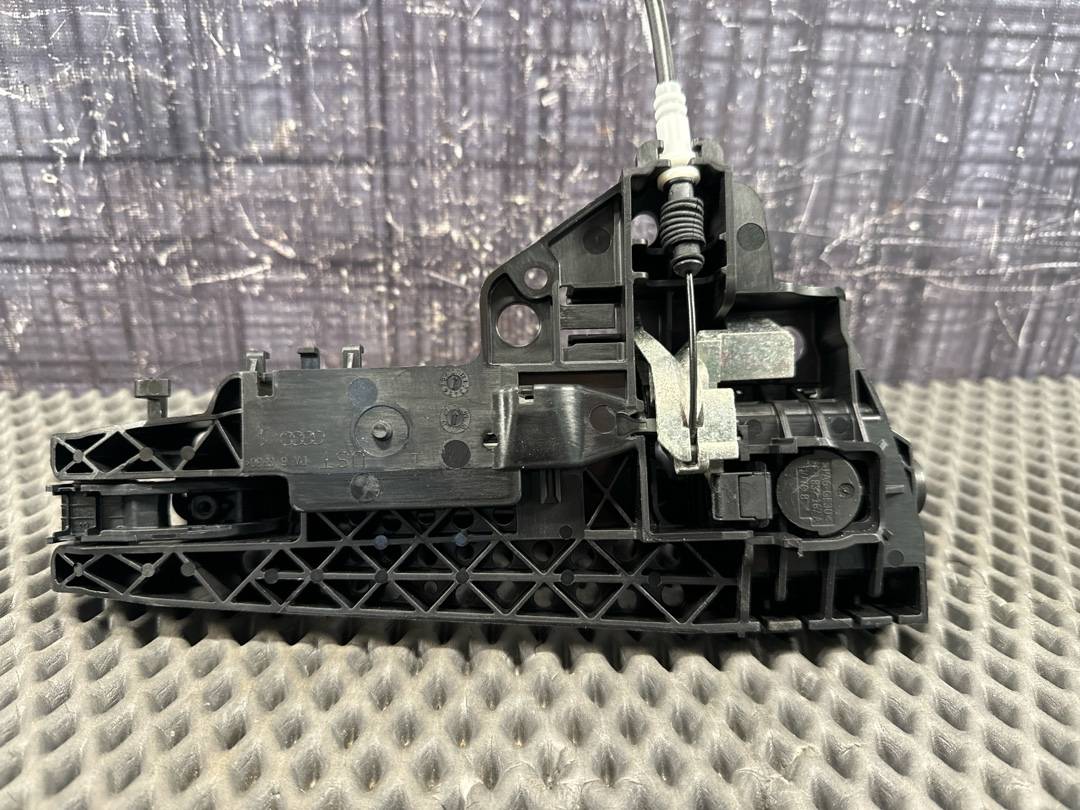 Ручка двери внешняя, 1930 рублей, Красноярск