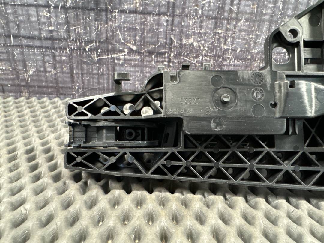 Ручка двери внешняя, 1930 рублей, Красноярск