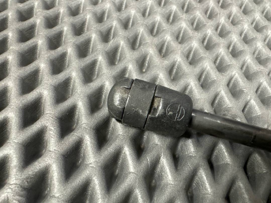 Амортизатор капота, 790 рублей, Красноярск