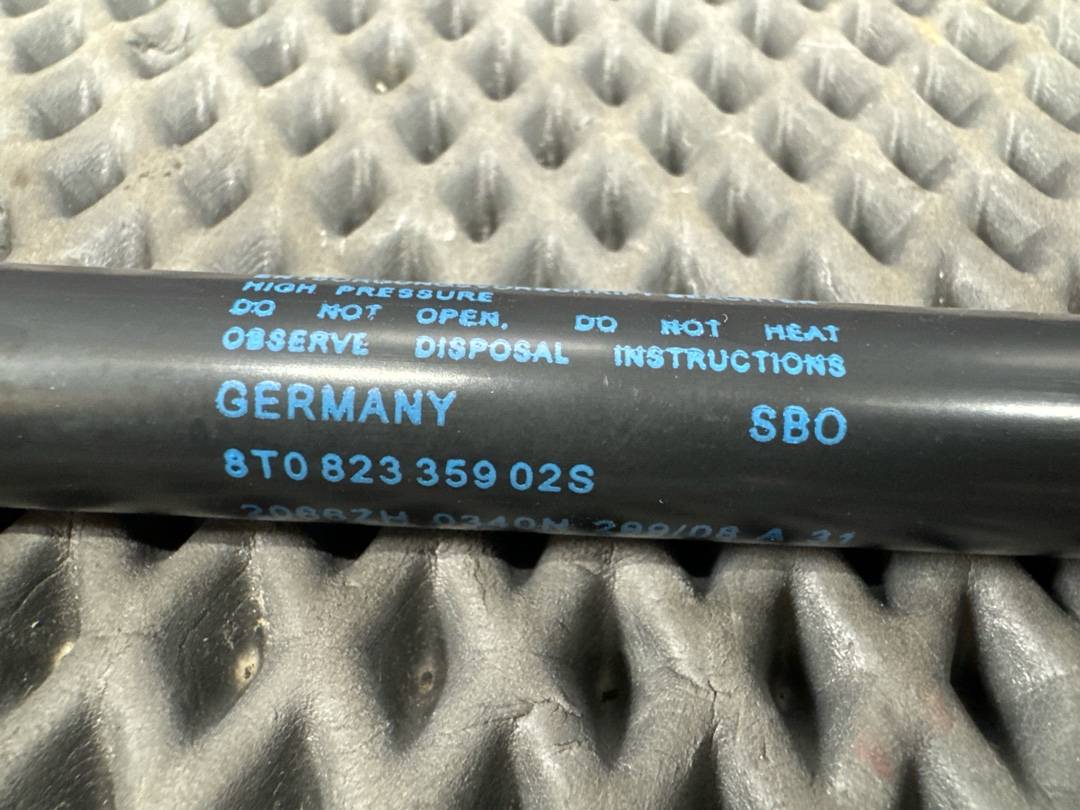 Амортизатор капота, 790 рублей, Красноярск