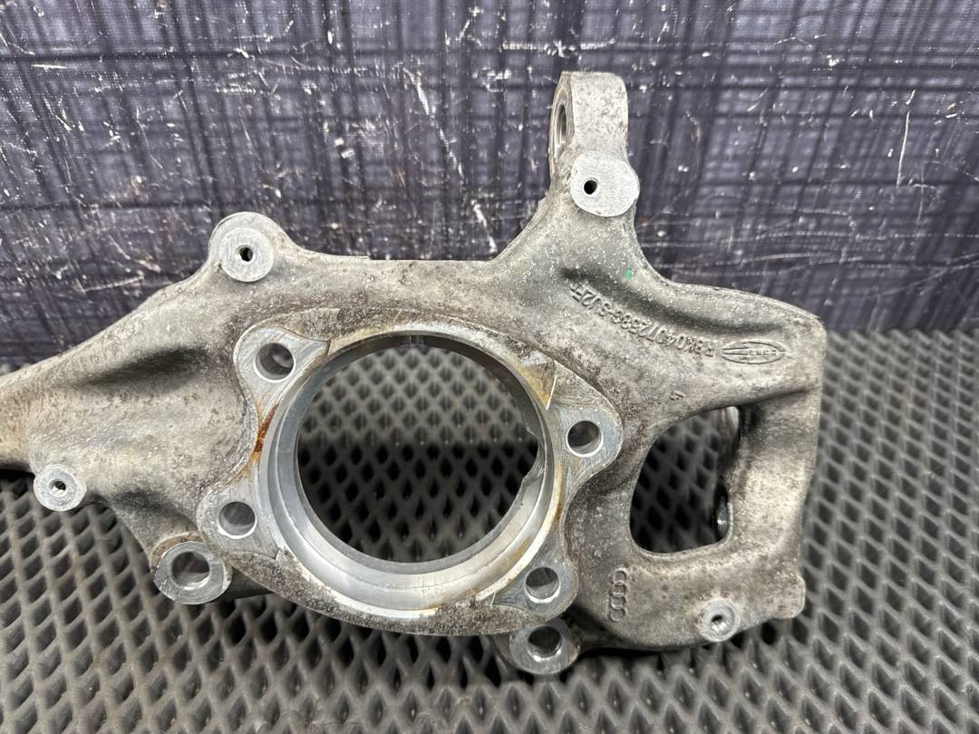 Поворотный кулак, 19110 рублей, Красноярск