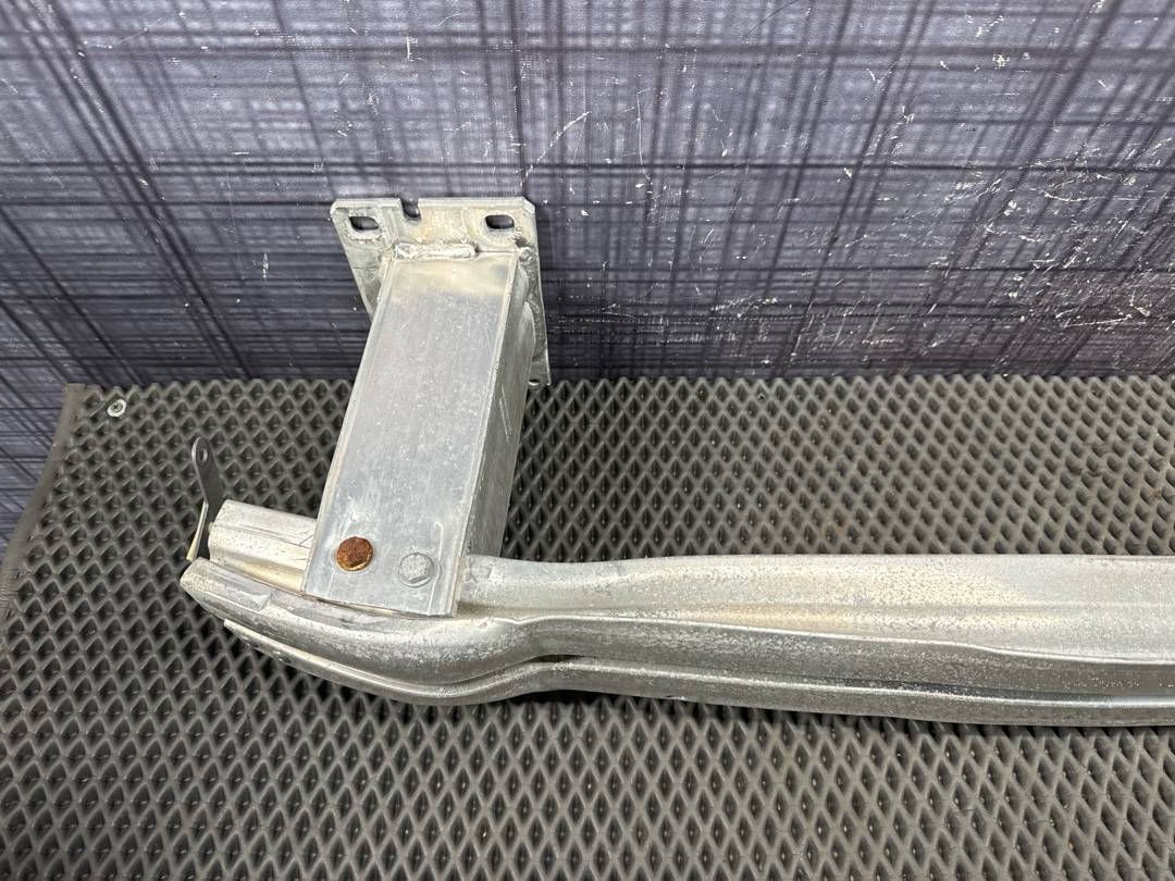 Усилитель бампера, 5230 рублей, Красноярск