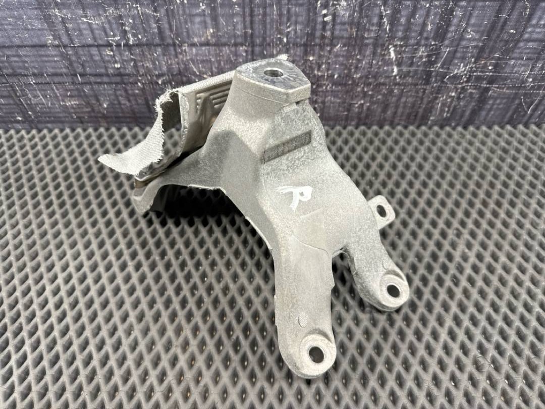 Кронштейн двигателя, 1200 рублей, Красноярск