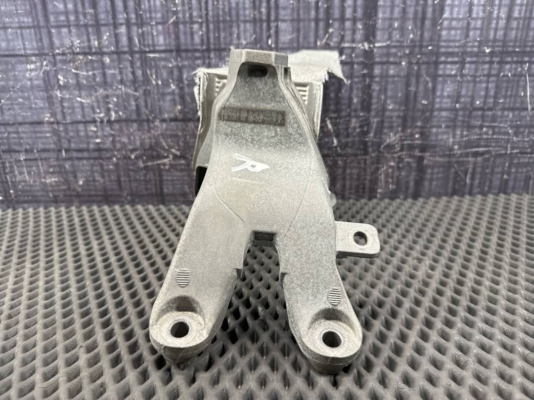 Кронштейн двигателя, 1200 рублей, Красноярск