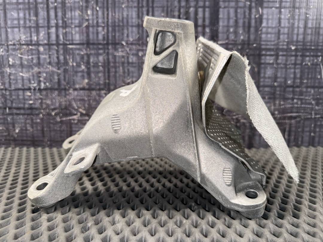 Кронштейн двигателя, 1200 рублей, Красноярск