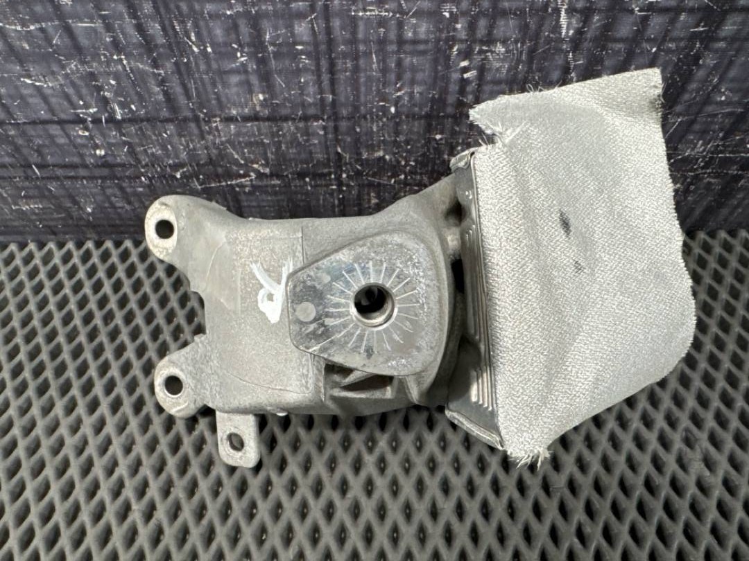 Кронштейн двигателя, 1200 рублей, Красноярск