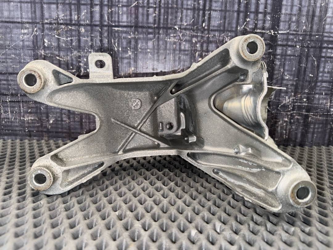 Кронштейн двигателя, 1200 рублей, Красноярск