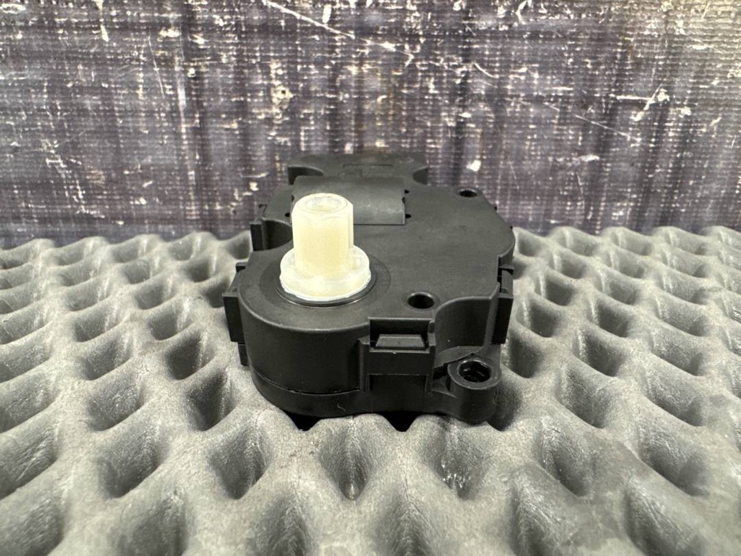 Мотор заслонки печки, 850 рублей, Красноярск