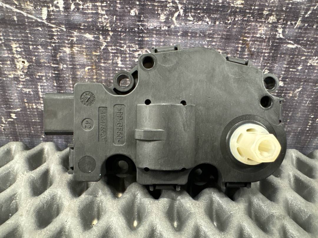 Мотор заслонки печки, 850 рублей, Красноярск