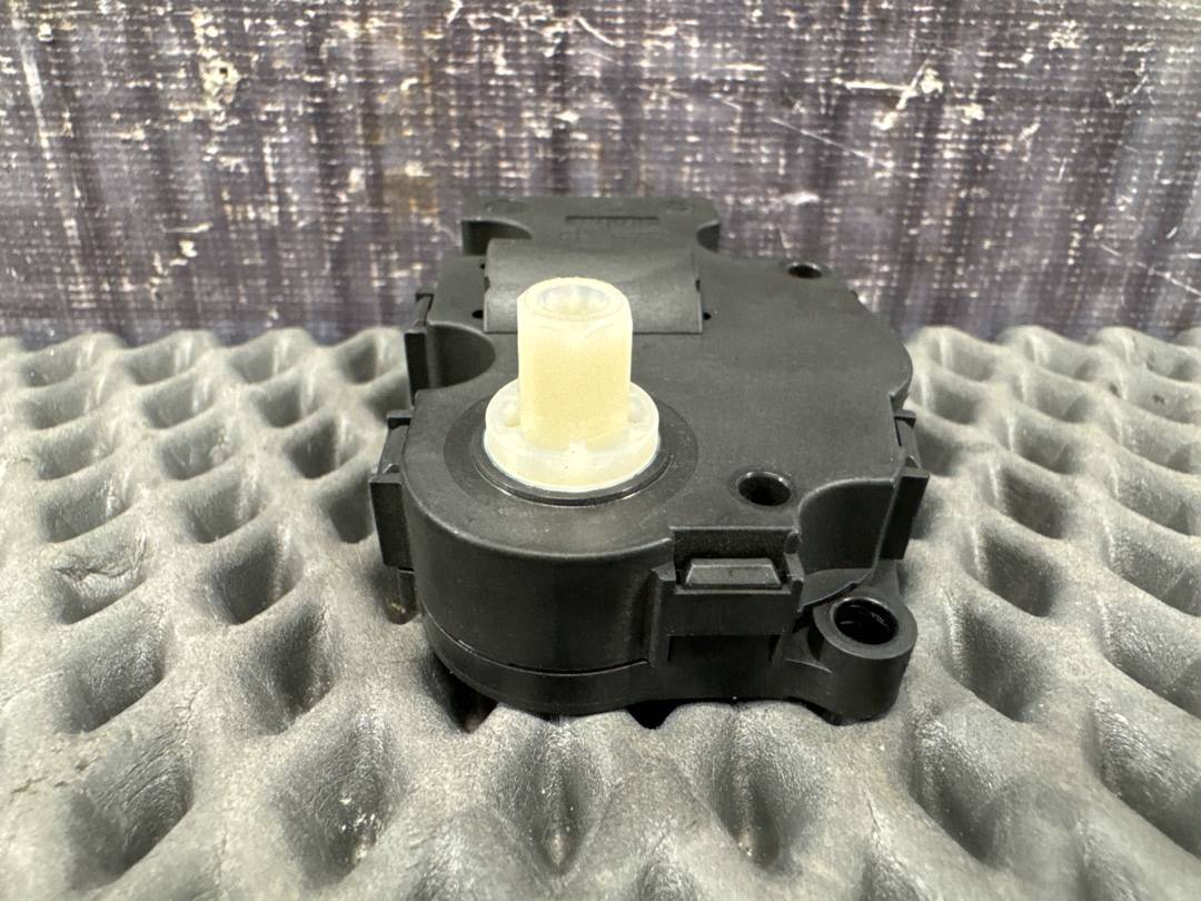 Мотор заслонки печки, 850 рублей, Красноярск