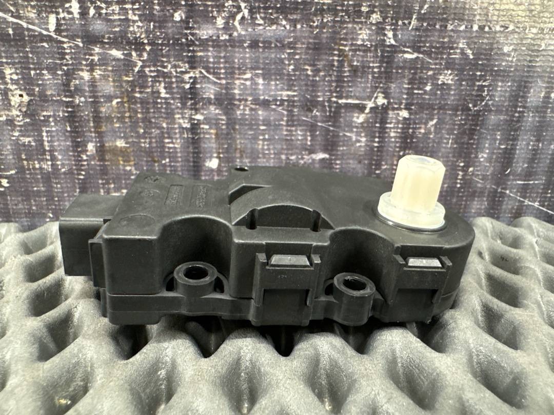 Мотор заслонки печки, 850 рублей, Красноярск