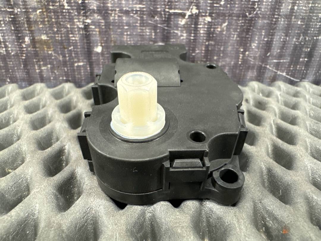 Мотор заслонки печки, 850 рублей, Красноярск