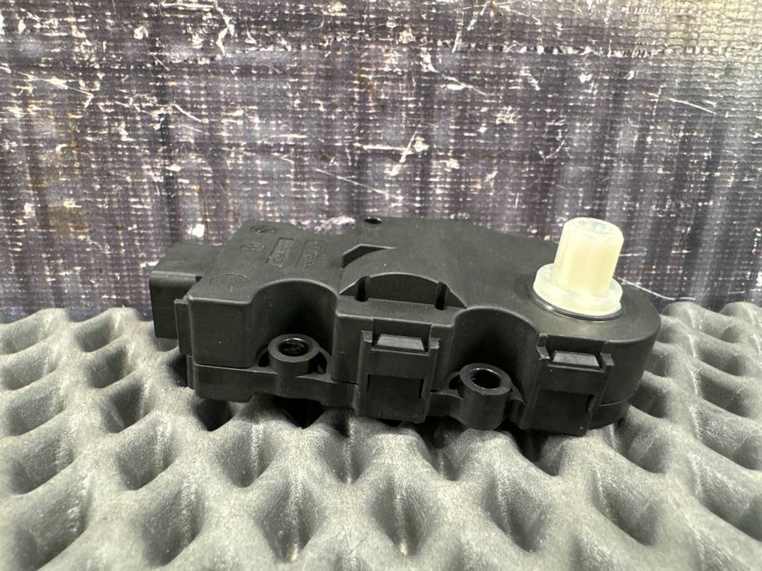 Мотор заслонки печки, 850 рублей, Красноярск