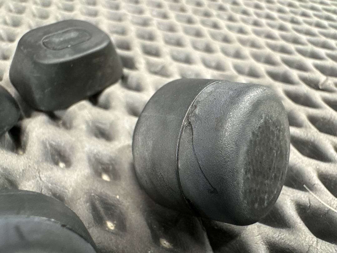 Упор багажника, 680 рублей, Красноярск