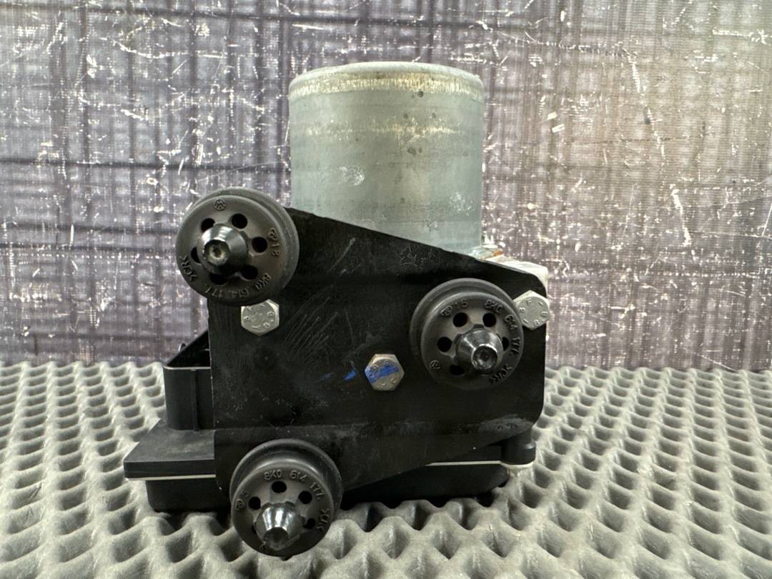 Блок ABS, 5440 рублей, Красноярск