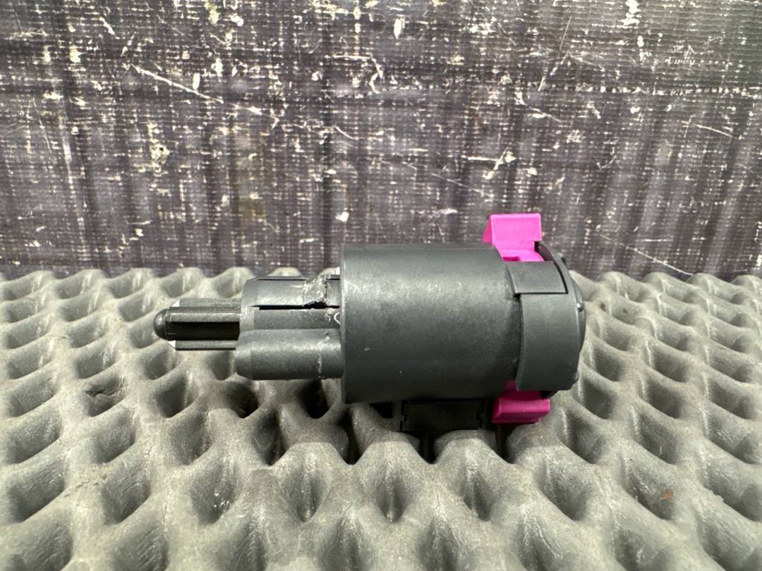 Концевик педали тормоза, 760 рублей, Красноярск