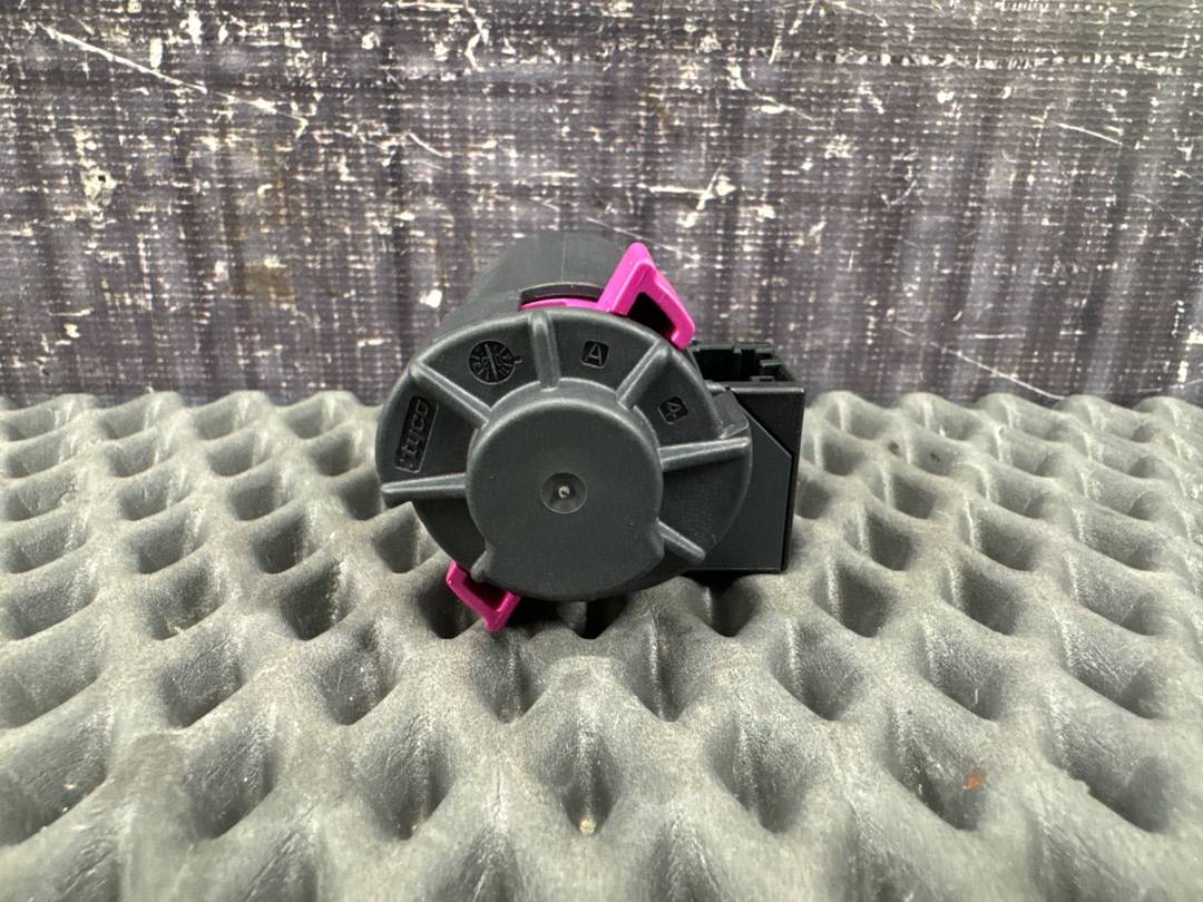 Концевик педали тормоза, 760 рублей, Красноярск