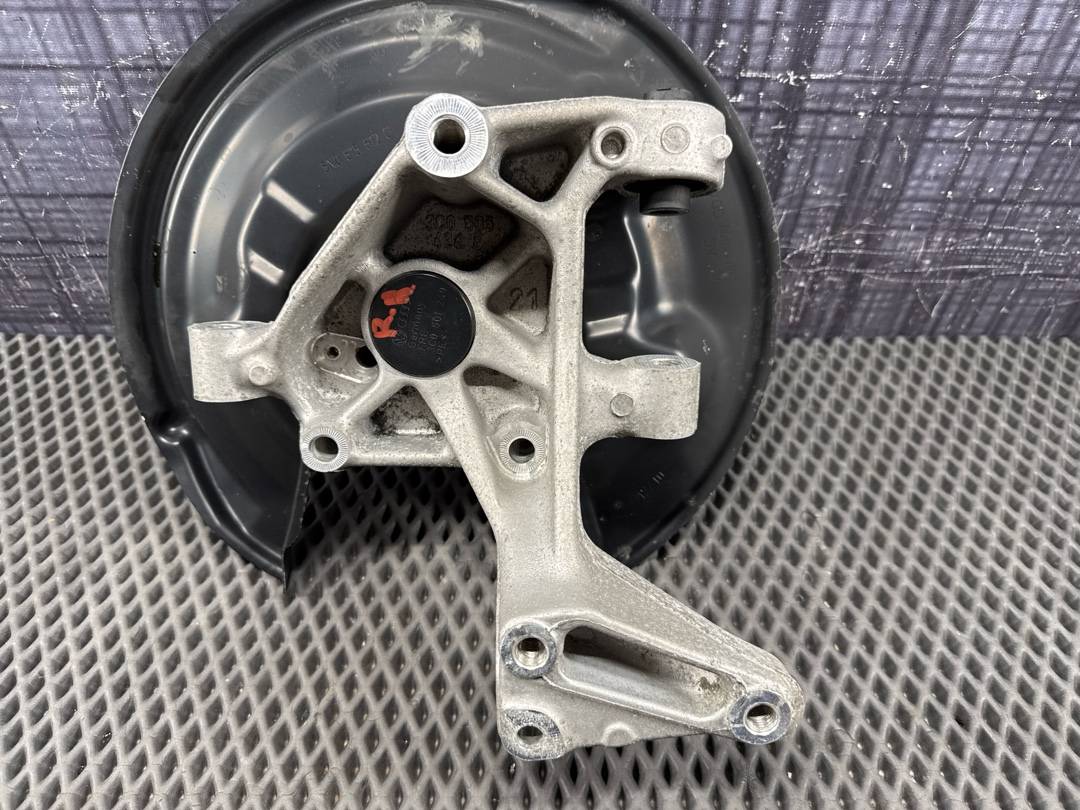 Поворотный кулак, 3430 рублей, Красноярск