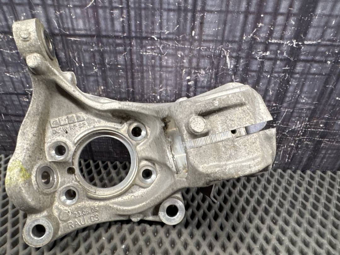 Поворотный кулак, 4320 рублей, Красноярск