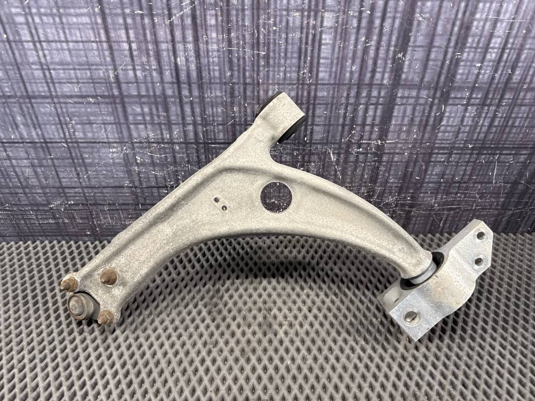 Рычаг подвески, 6420 рублей, Красноярск