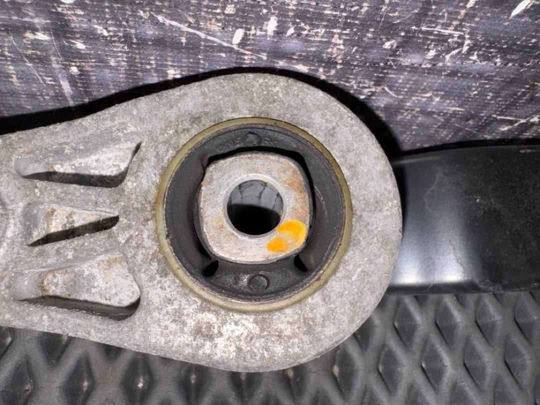 Опора двигателя, 970 рублей, Красноярск