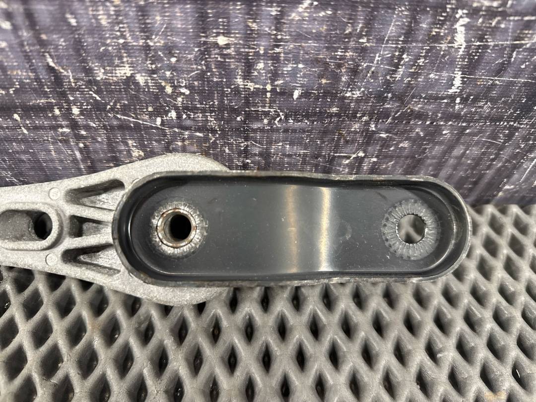 Опора двигателя, 970 рублей, Красноярск